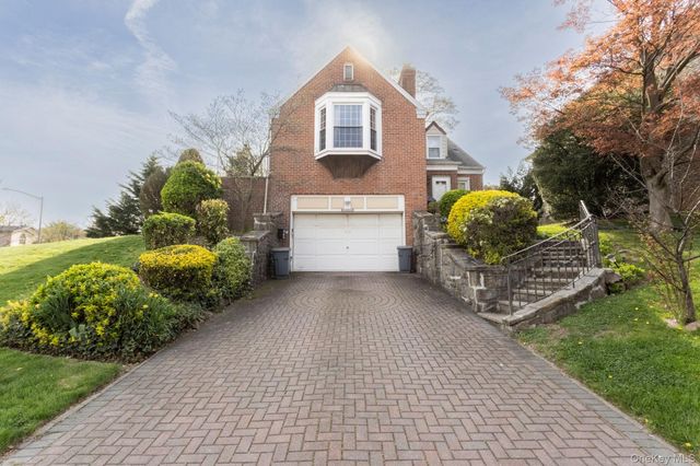 215-15 86th Avenue, Hollis Hills, NY 11427