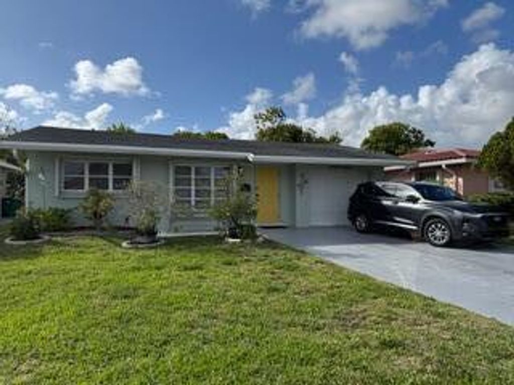 4919 NW 47th Terrace, Tamarac, FL 33319