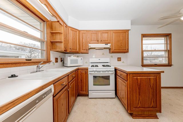 2327 Ohio STREET, Racine, WI 53405