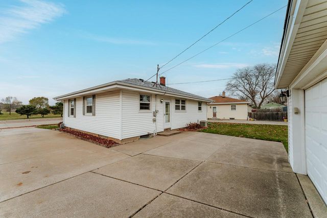 2327 Ohio STREET, Racine, WI 53405