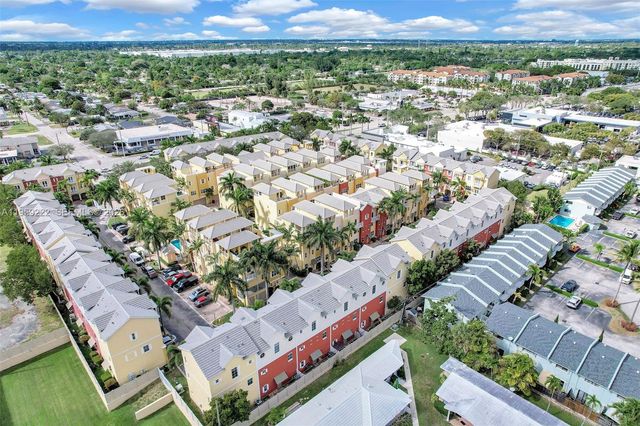 2318 Vintage Dr 2318, Lighthouse Point, FL 33064