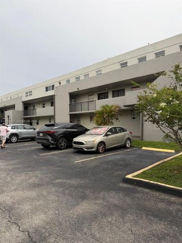 30 NW 87th Avenue C223, Miami, FL 33172