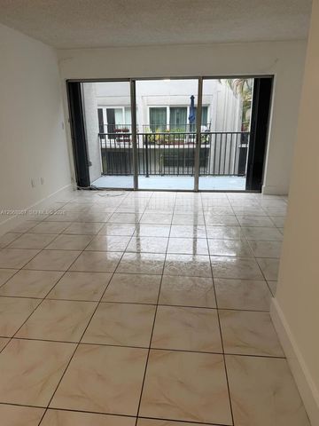 30 NW 87th Avenue C223, Miami, FL 33172