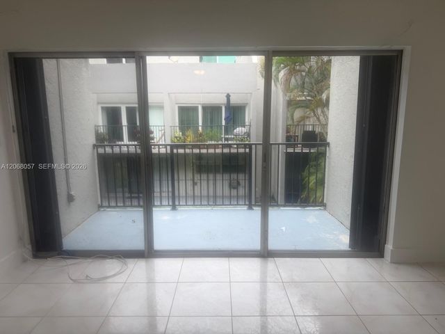 30 NW 87th Avenue C223, Miami, FL 33172
