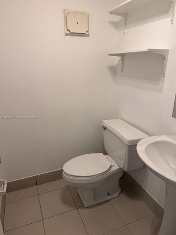 30 NW 87th Avenue C223, Miami, FL 33172