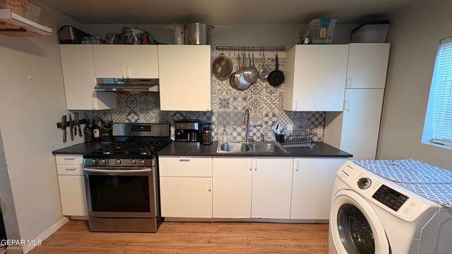 8512 MOUNT TIBET, El Paso, TX 79904