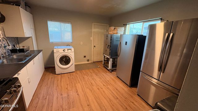 8512 MOUNT TIBET, El Paso, TX 79904