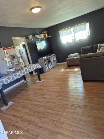 8512 MOUNT TIBET, El Paso, TX 79904