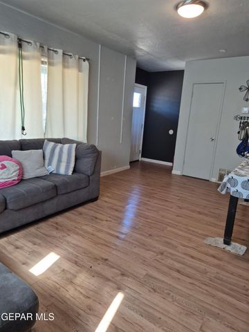 8512 MOUNT TIBET, El Paso, TX 79904