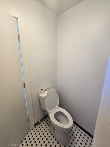 3868 E 1st, Los Angeles, CA 90063