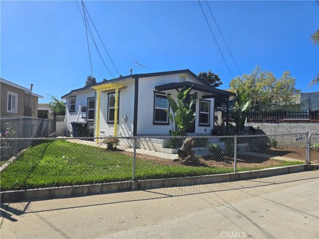 3868 E 1st, Los Angeles, CA 90063