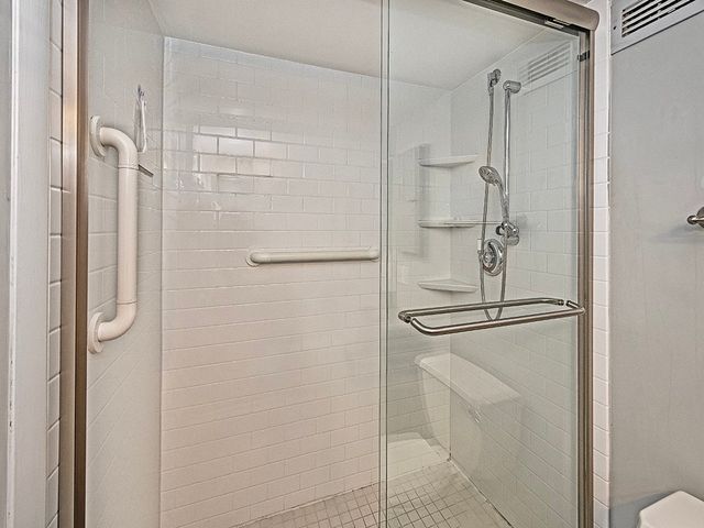 1160 Bower Hill Rd 506A, Mt Lebanon, PA 15243