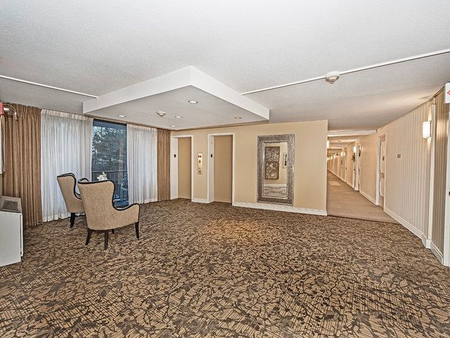 1160 Bower Hill Rd 506A, Mt Lebanon, PA 15243