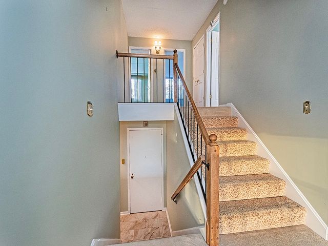 1160 Bower Hill Rd 506A, Mt Lebanon, PA 15243