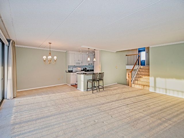 1160 Bower Hill Rd 506A, Mt Lebanon, PA 15243