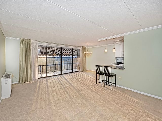 1160 Bower Hill Rd 506A, Mt Lebanon, PA 15243