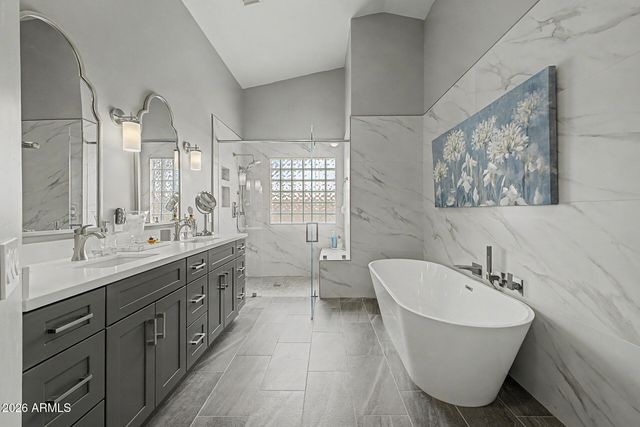 6939 W Robin Lane, Glendale, AZ 85310