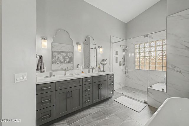 6939 W Robin Lane, Glendale, AZ 85310