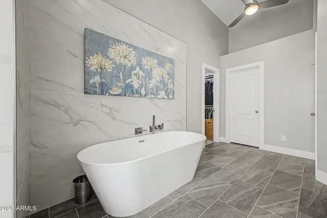 6939 W Robin Lane, Glendale, AZ 85310