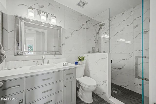 6939 W Robin Lane, Glendale, AZ 85310