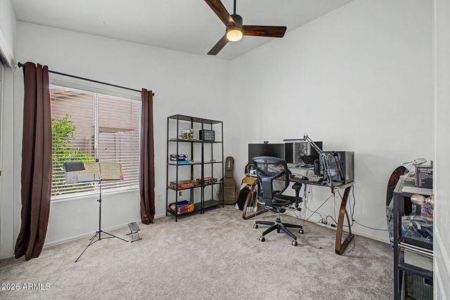 6939 W Robin Lane, Glendale, AZ 85310