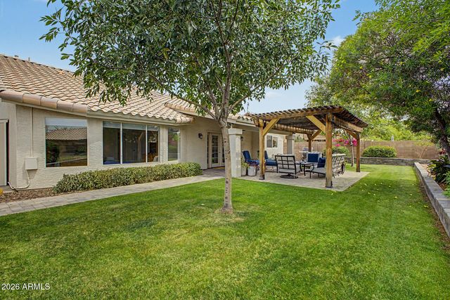 6939 W Robin Lane, Glendale, AZ 85310