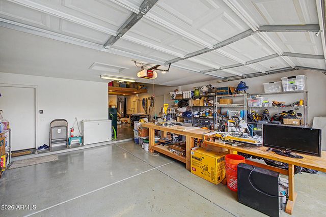 6939 W Robin Lane, Glendale, AZ 85310