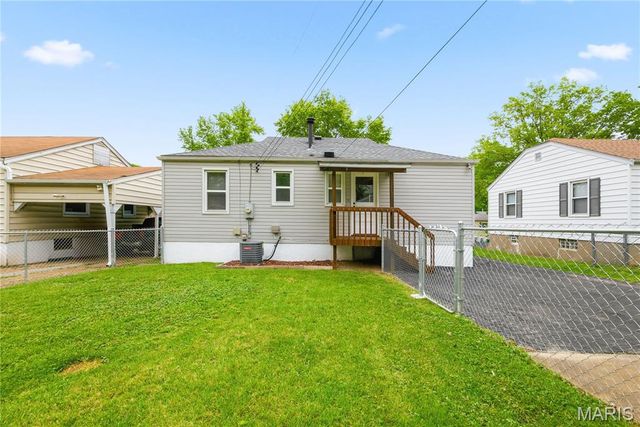 7912 Monroe Drive, St Louis, MO 63133