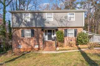 3704 Pembrook Place, Raleigh, NC 27612