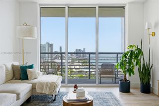 325 S Biscayne Blvd 4022, Miami, FL 33131