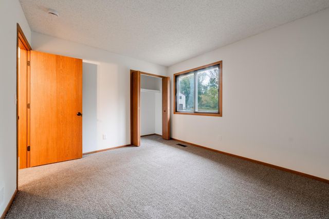 1281 Greenbriar Court 5, White Bear Lake, MN 55110