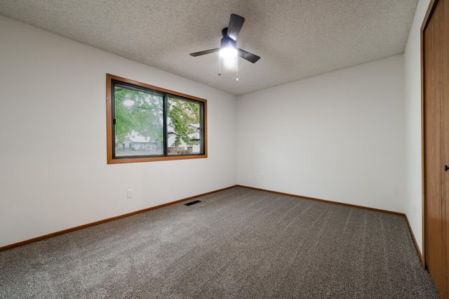 1281 Greenbriar Court 5, White Bear Lake, MN 55110