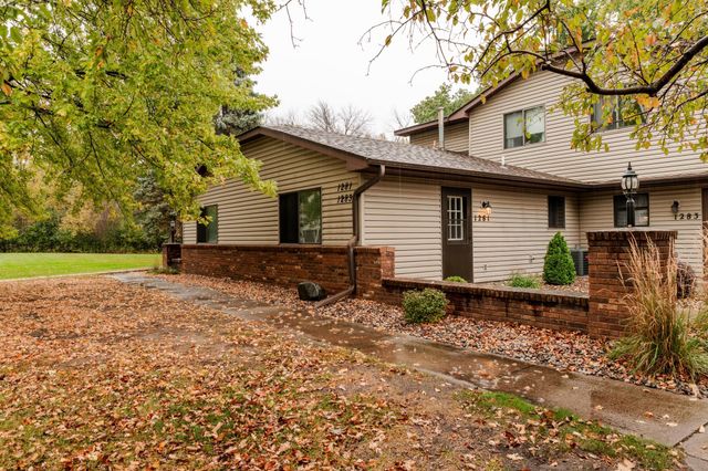 1281 Greenbriar Court 5, White Bear Lake, MN 55110