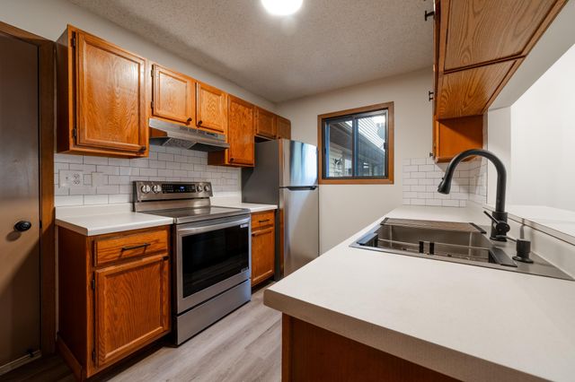 1281 Greenbriar Court 5, White Bear Lake, MN 55110