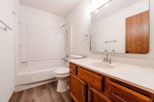 1281 Greenbriar Court 5, White Bear Lake, MN 55110