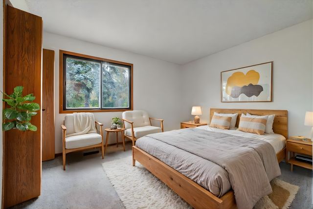 1281 Greenbriar Court 5, White Bear Lake, MN 55110