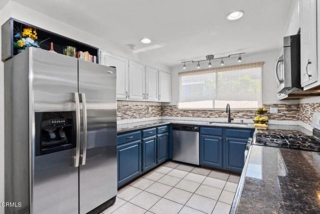 3600 Oarfish Lane, Oxnard, CA 93035
