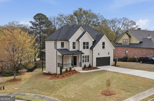 318 Vinings Walk NW, Gainesville, GA 30501