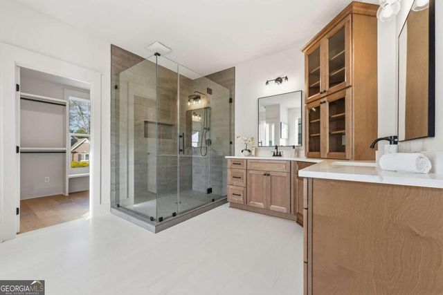 318 Vinings Walk NW, Gainesville, GA 30501