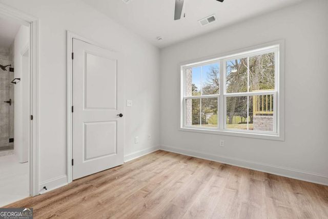 318 Vinings Walk NW, Gainesville, GA 30501