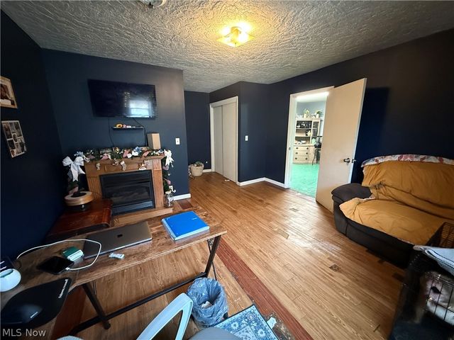 140 School Street, Elyria, OH 44035