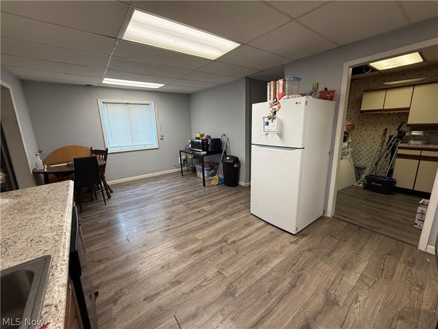 140 School Street, Elyria, OH 44035