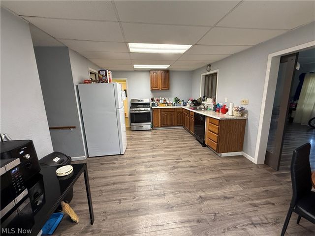 140 School Street, Elyria, OH 44035