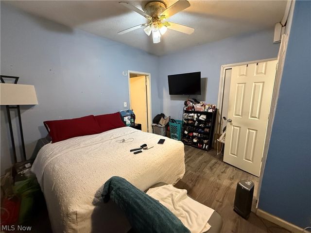 140 School Street, Elyria, OH 44035