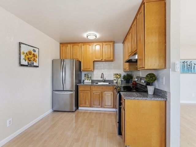 607 Valley Forge Way 4, Campbell, CA 95008