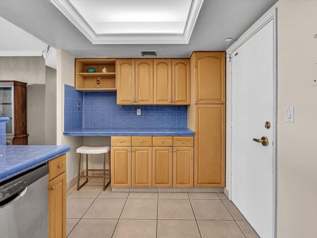 3300 NE 36th Street 403, Fort Lauderdale, FL 33308