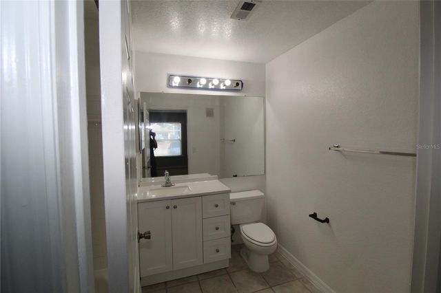 8801 LATREC AVENUE 8105, Orlando, FL 32819