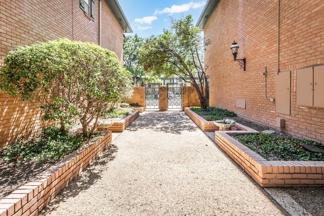 6015 E University Boulevard 227, Dallas, TX 75206