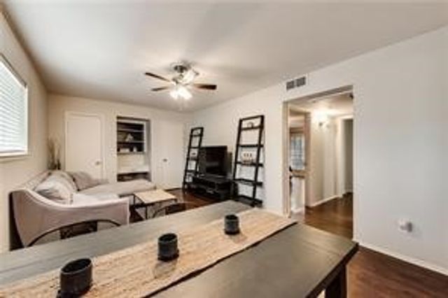 6015 E University Boulevard 227, Dallas, TX 75206