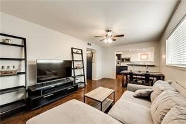6015 E University Boulevard 227, Dallas, TX 75206
